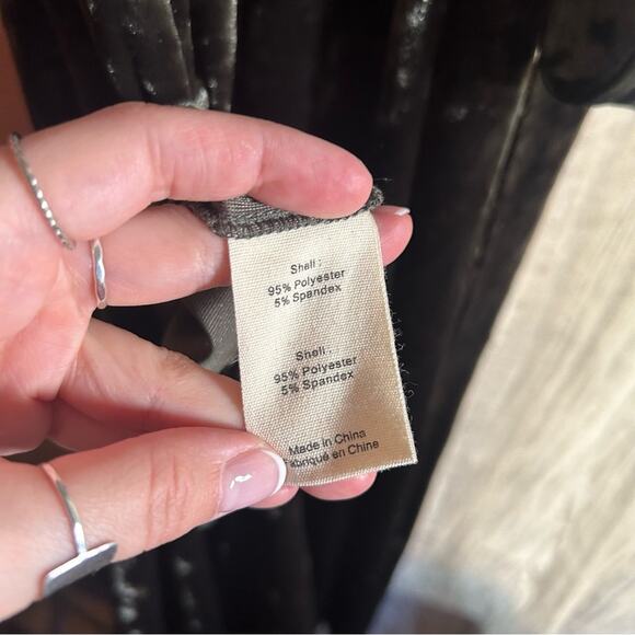 L'Agence Cameron Velvet Maxi Shirt Dress Green V-Neck 3/4 Sleeve Collar Size M - Picture 7 of 8